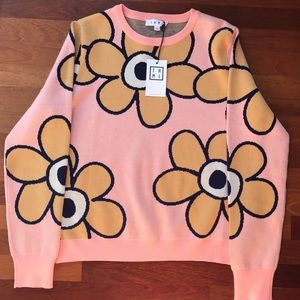 New THML beautiful sweater for winter/spring Size L